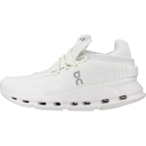 Image of On Women's Cloudnova Sneakers