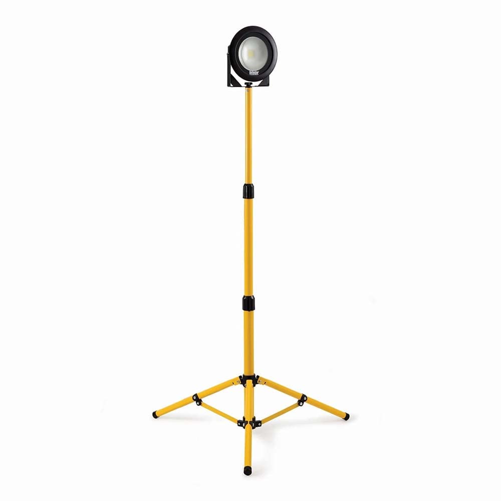 Defender E204050 110V DF1200 Light with Tripod Stand
