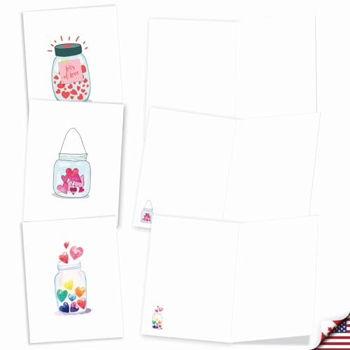 Cartes de notes assorties au motif artistique cœurs dans une bouteille de qualité
