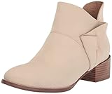 Seychelles Women's Pep in Your Step Fashion Boot, Cream, 6.5