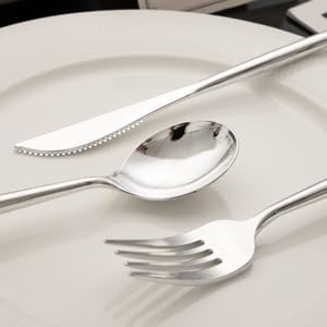 Miniatura 6 de MirthMood - 150 cubiertos de plástico plateado, 50 cuchillos, 50 cucharas, 50 tenedores y 50 servilletas, cubiertos de plástico resistente, vajilla