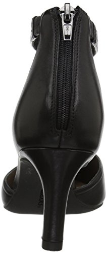 clarks calla lily pump