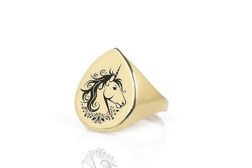Chevalière licorne en or 14k une bague gravée de prestige au design poire mystique