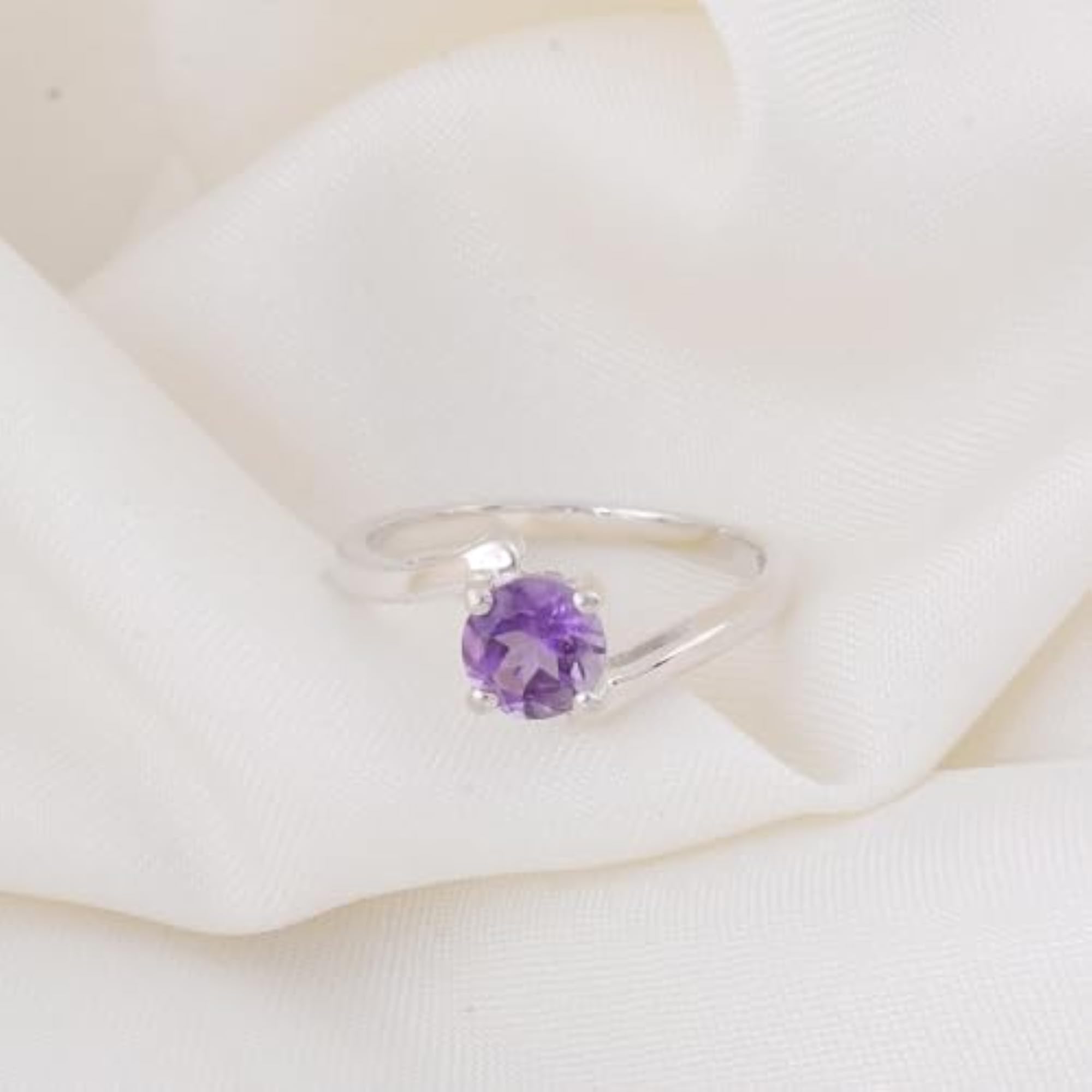 Natural Purple Amethyst Round Stone Ring in 925 Sterling Silver