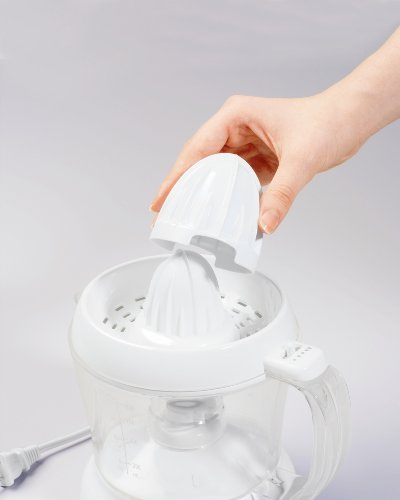 Proctor-Silex Juicit 34 Oz Citrus Juicer, White (66332RY) Proctor-Silex Juicit 34 Oz Citrus Juicer, White (66332RY)