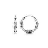 JOYAS DE CALIDAD SUPREMA - Las joyas Amberta están diseñadas para durar toda la vida. Estos bonitos aros de Bali están adornados con refinados detalles de zigzag. Realizados con fina plata de ley 925.