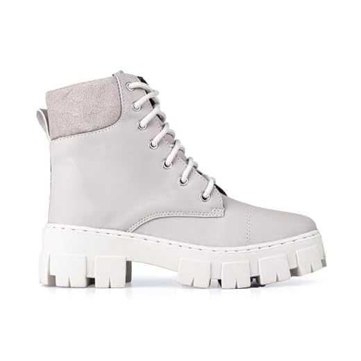 Bota Feminina Coturno Tratorada Creme Cano Curto Confortavel Botinha Blogueira Fashion