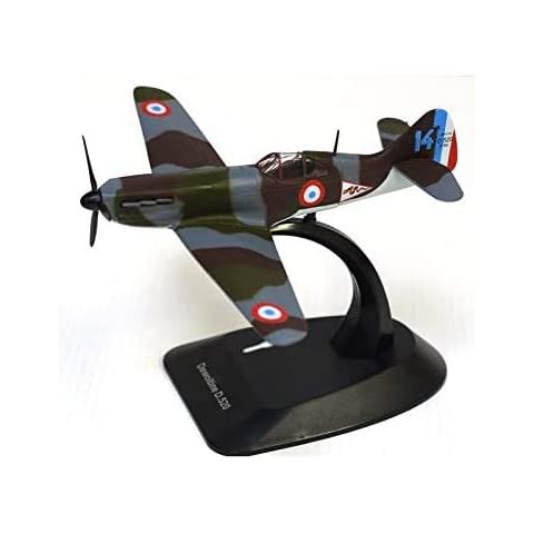 OPO 10 - Miniatura Avión Combate francés 1/72 Escala DEWOITINE D.520 Cover