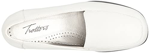 Image of Trotters Women's Jenn Loafer
