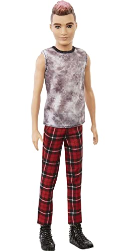 Barbie Ken Fashionista Muñeco rockero con camiseta sin mangas, pantalón de cuadros y accesorios de...