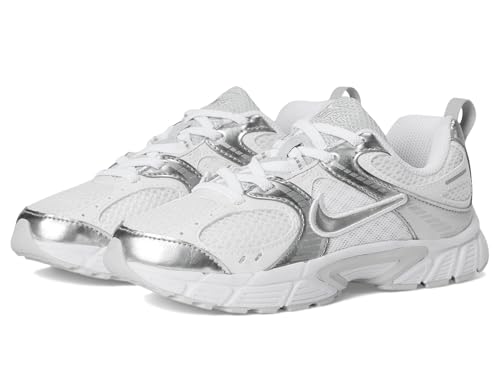 Nike Boy's V5 RNR (Little Kid) Sneaker