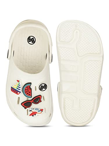 Image of Bata Unisex Pull On Clogs