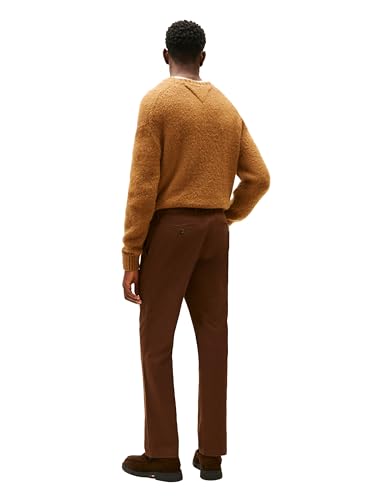 Image of Tommy Hilfiger Men's Stretch Cotton Chino Pants in Custom Fit