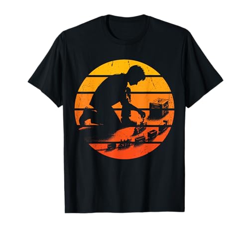模型 鉄道 夕日 模型 建物 鉄道 列車 Tシャツ