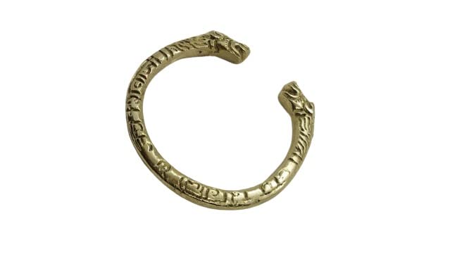 Abhiswa Golden Heavy Brass 7mm Thickness Lion Face Bangle Cuff Kada for Men (Dia - 6.5cm, Free Size) (B0BGZKG6M1) Amazon Price History, Amazon Price Tracker