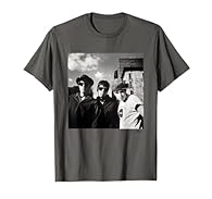 Fans of iconic music photography will love our officially licensed range of Phil Nicholls Photography clothing and accessories! Officially Licensed Phil Nicholls Photography merchandise featuring the Beastie Boys In New York Licensed To Ill design. P...
