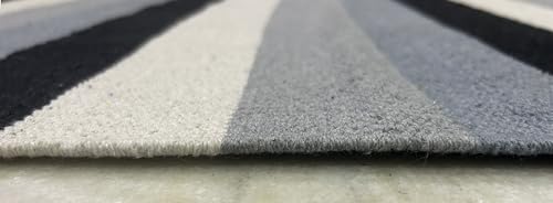 Image of 2x5 ft Cotton Rug Runner - Washable & Lightweight Carpet for Entryways, Bedrooms & Outdoor Corners