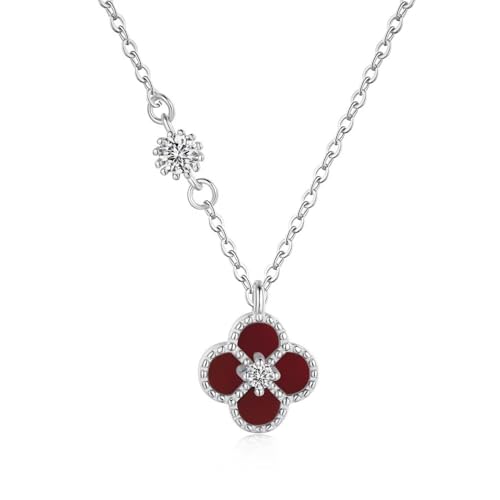Collier quatre feuilles en argent sterling : le cadeau idéal et élégant