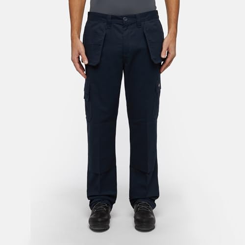 Dickies Everyday Trouser résout le manque de poches avec son système holster