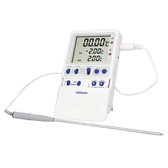 Digi-Sense AO-90000-23 Digi-Sense Traceable Extreme-Accuracy Digital Thermometer with Calibration; 0.00 Celsius