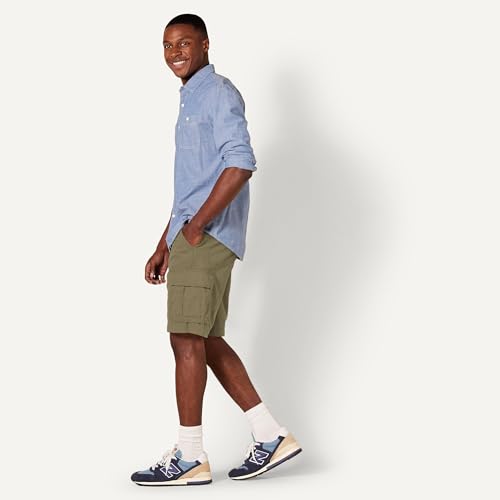 Image of Amazon Essentials Men's 10 inch Classic-Fit Cotton Cargo Shorts with Pockets, Zip Fly, Button Waist (Available in Big & Tall)