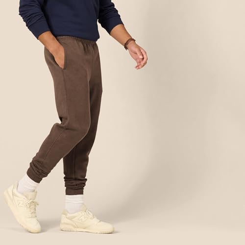 Image of Amazon Essentials Men's Relaxed Fit Fleece Joggers Sweatpants with Drawstring Waist, Tapered Leg, Ribbed Cuffs, Brushed Interior