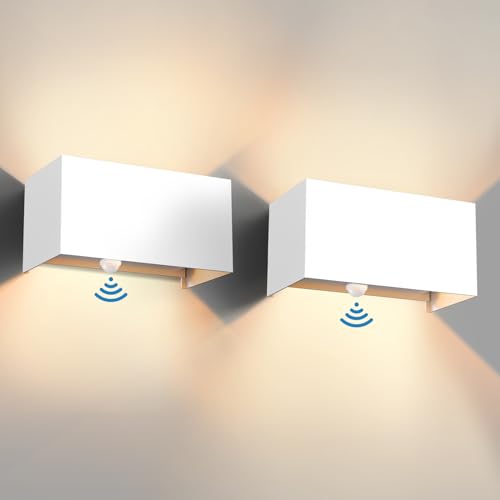 vatato 24W Außenwandleuchte mit Bewegungsmelder, IP65,3000K Warmweiß LED Wandleuchte Außen/Innen Aluminium, Einstellbarer Lichtstrahl außenlampe mit bewegungsmelder für Flur/Weg (Weiß 2 Stück)