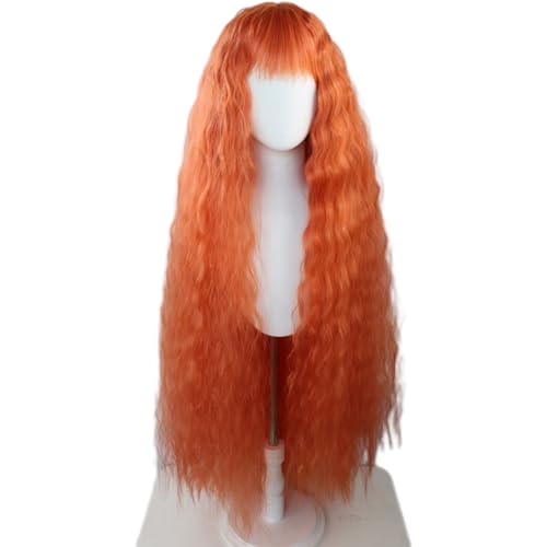 Perruque orange longue 120cm pour changer de look facilement avec une coiffure ondulée