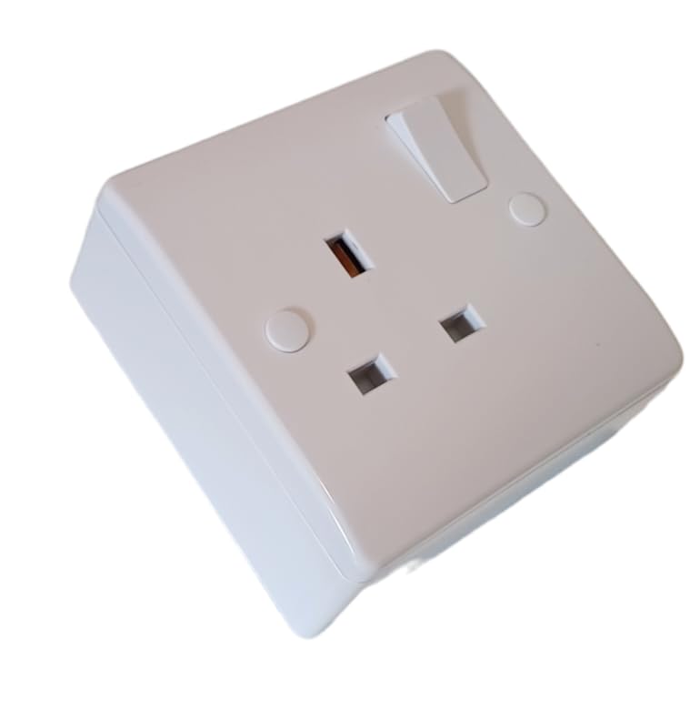 SINGLE SOCKET AND 25mm PATTRESS BACK BOX, 1 GANG CURVED EDGE, WHITE, STYLISH AND ROBUST, DOUBLE POLE (1)