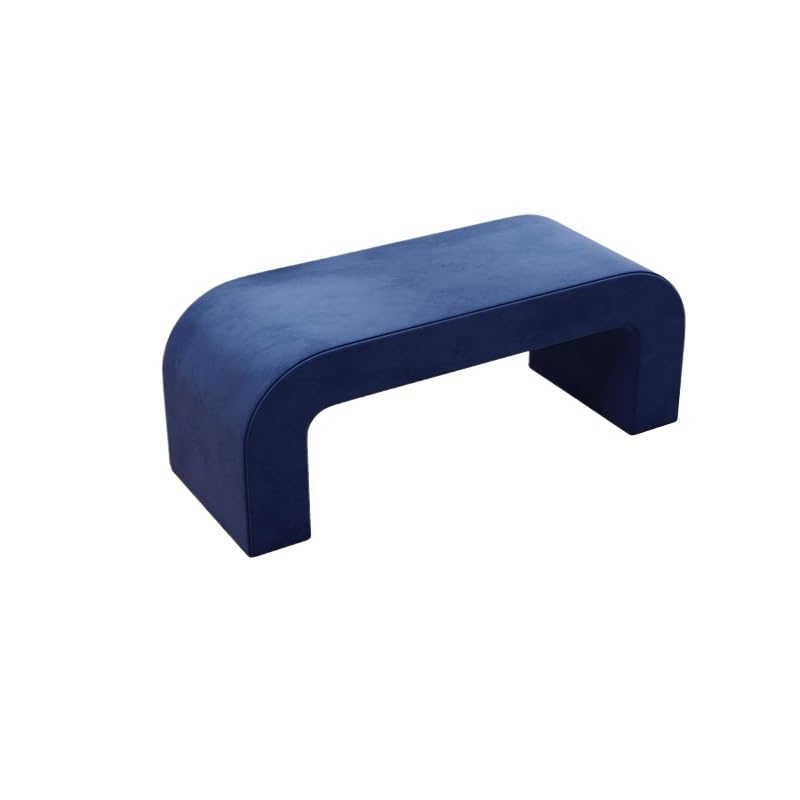 Banc d extremite de lit pour une chambre ordonnee et cosy