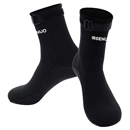 IREENUO Neoprene Diving Socks, 3mm Ultra Premium Water Fin Socks, Snorkeling Socks with Adjustment Straps for Beach Swimming Boarding and Water Sports - L