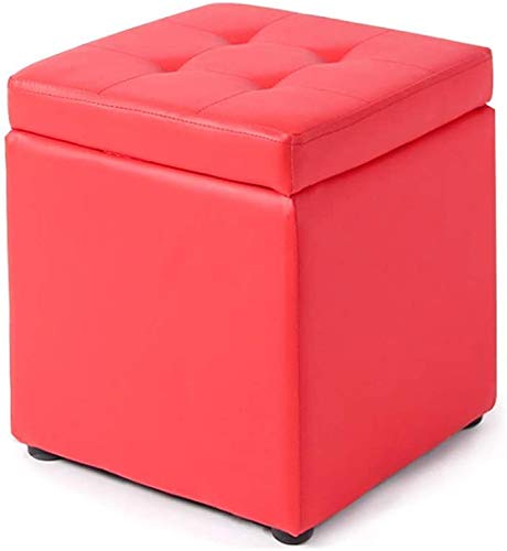 Tabourets et poufs avec rangement pour un salon rouge ordonné