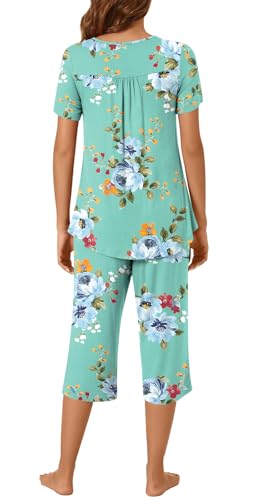 Image of Womens Summer Pajama Sets 2 Piece Short Sleeve Top and Capri Pants Plus Size Ladies Lounge Pjs Sets with Pockets