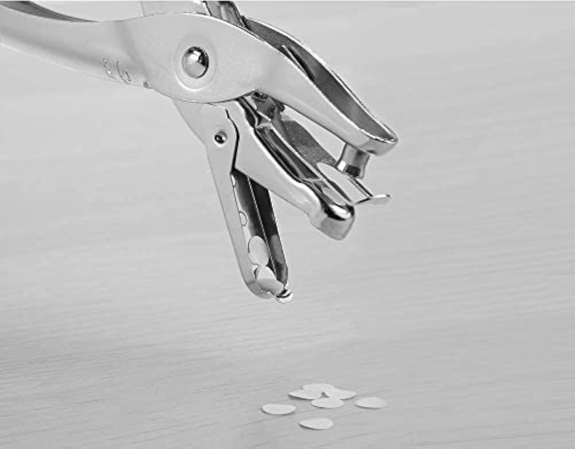 KRAFTMASTER 1 Hole Punch with Protector