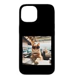 Ya en manzanajugosa.com: Carcasa para iPhone 15 Gato En Un Estudio Productor Musical
