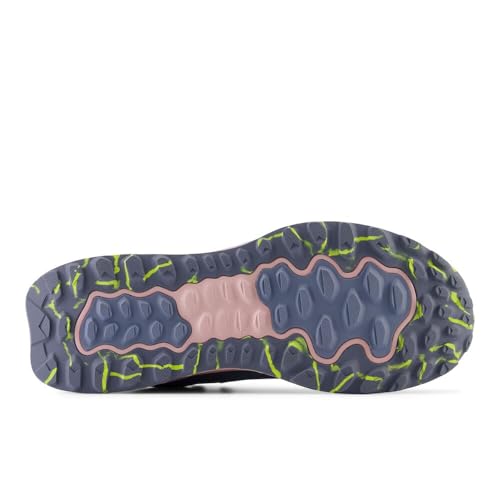 Image of New Balance Women's Fresh Foam Garoe V1 Midcut