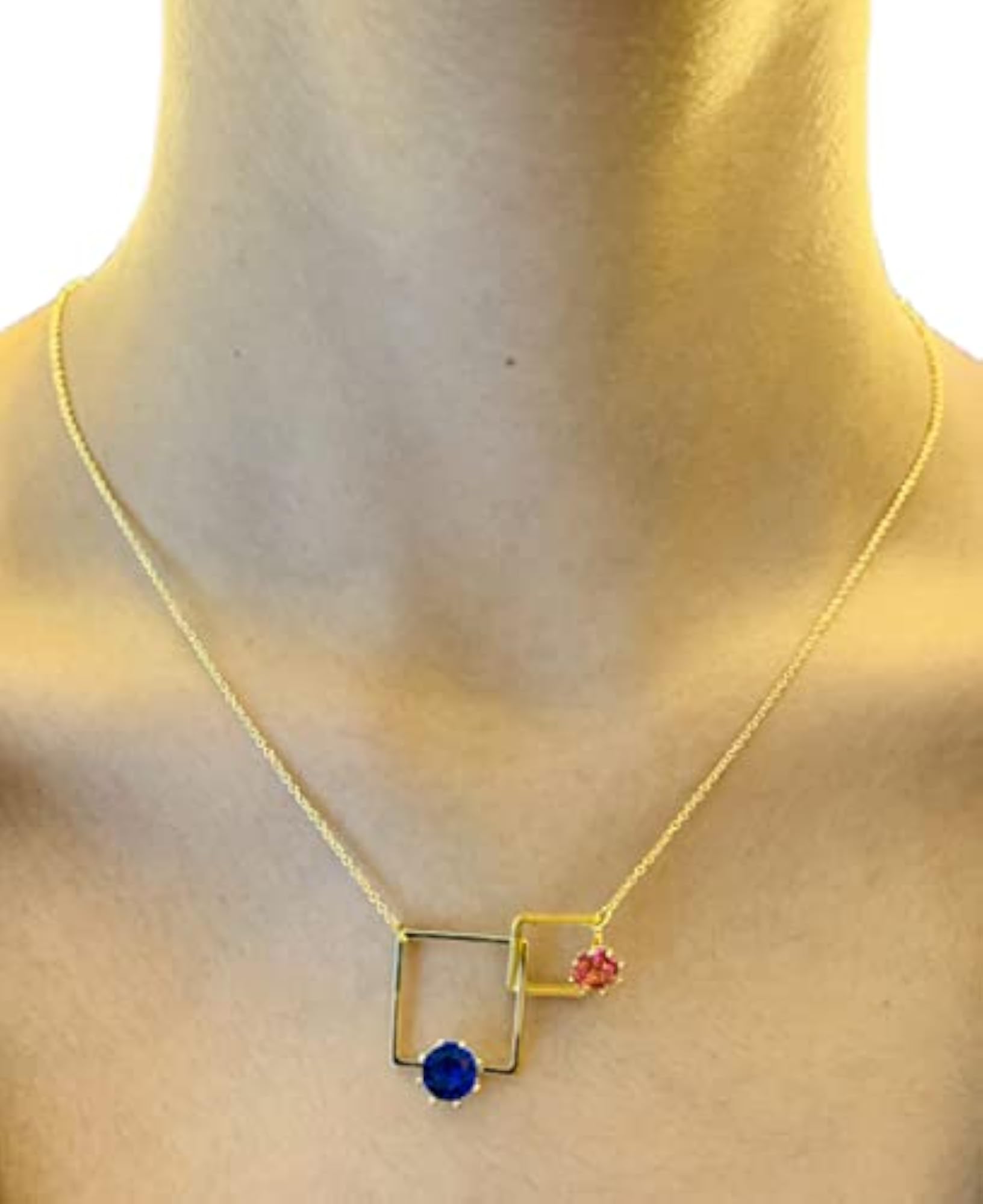 Stylish Chain Pendant Necklace for Dress-Up