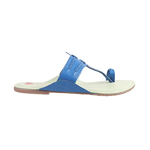 Image of Metro Women's Gold Leather Stylish Fashion Kolhapuris