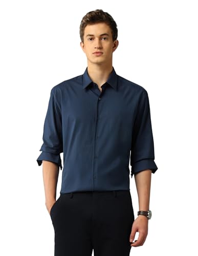 Image of Arrow New York Men's Textured Manhattan Slim Fit Shirt
