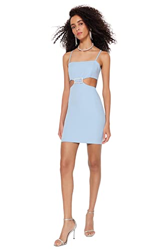 Robe ajustée Trendyol look chic de bureau et sortie élégante en soirée