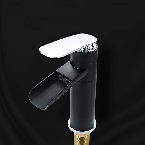 Cascade de salle de bain avec robinet de type levage pour simplifier la routine du matin - 2