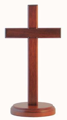 Cruz de madera marrón de 20cm con base redonda de escritorio