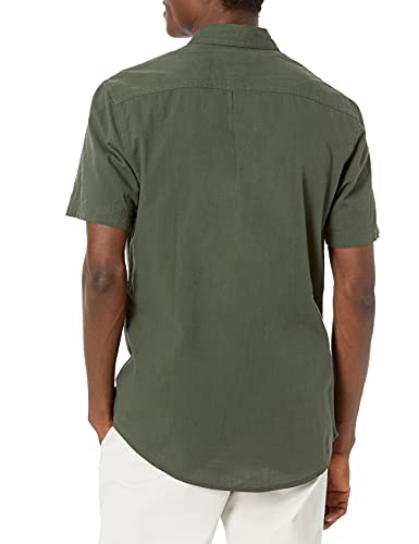 Image of Amazon Essentials Men's Regular-Fit Short-Sleeve Button-Down Chambray Shirt