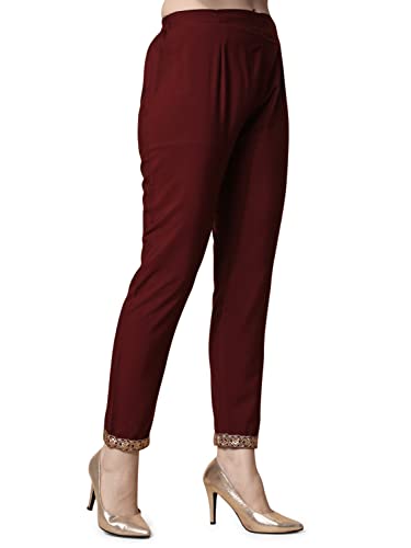 Image of NAINVISH Women's Geometric Straight Rayon Blend V-Neck Co-ord Set (SD861)