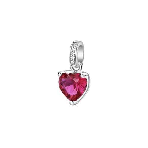 Pendente in argento rodiato 925‰ a forma di cuore con cubic zirconia chiari e colore ruby. Dimensione Charm: 13mm. Scegli i gioielli Brosway ed esprimi il tuo stile e la tua personalità in tutte le occasioni