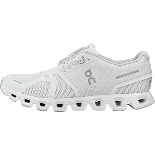 Image of On Women's Cloud 5 Sneakers