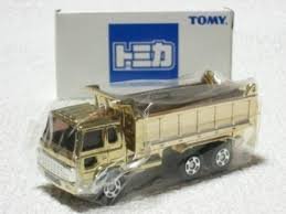 Amazon.co.jp: トミカ 非売品 金ピカ 日野 ドルフィンダンプトラック