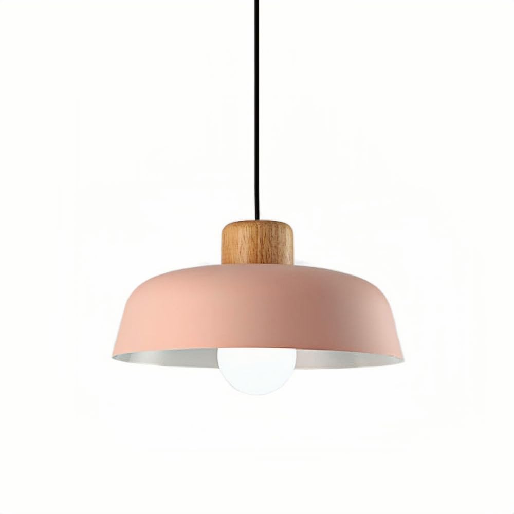 Barra de cocina iluminada con lámpara colgante moderna de diseño