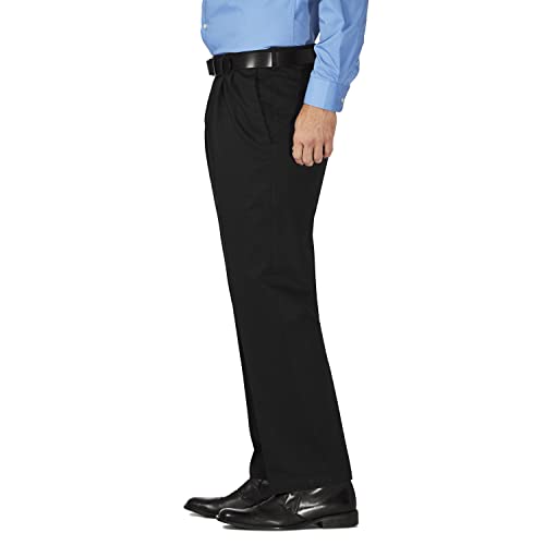 Haggar Men's Work to Weekend Hidden Expandable Waist Classic Fit Pleated Front Pant2