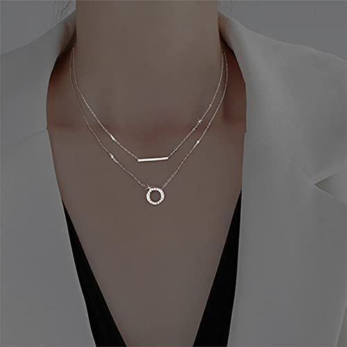 Chaîne à maillons et perles doubles pour sublimer un décolleté plongeant